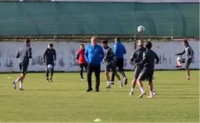 Robert Prosinecki: 'Gaziantep FK maçı bizim için çok önemli' Robert Prosinecki: 'Gaziantep FK maçı bizim için çok önemli'