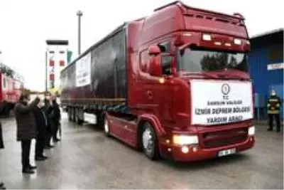 Samsun'dan İzmir'deki depremzedelere bir tır dolusu yardım Samsun'dan İzmir'deki depremzedelere bir tır dolusu yardım