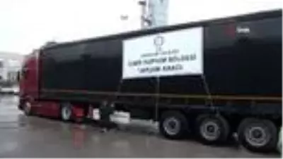Samsun'dan İzmir'deki depremzedelere bir tır dolusu yardım Samsun'dan İzmir'deki depremzedelere bir tır dolusu yardım