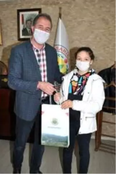 Sarıcakaya Belediyesi'nden ücretsiz tablet Sarıcakaya Belediyesi'nden ücretsiz tablet