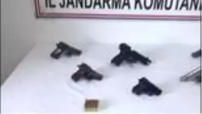 Silah kaçakçılığı operasyonu: 2 gözaltı Silah kaçakçılığı operasyonu: 2 gözaltı