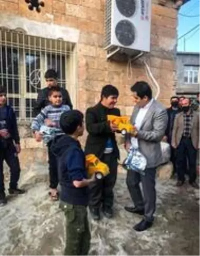 Silvan Kaymakamı Çelik mahalle ziyaretlerine devam ediyor Silvan Kaymakamı Çelik mahalle ziyaretlerine devam ediyor