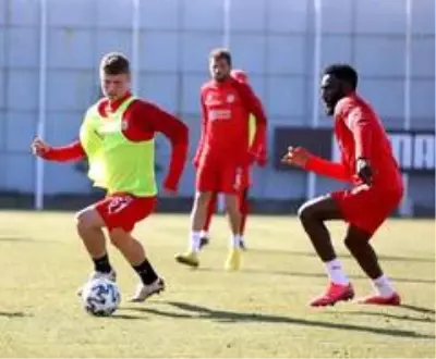 Sivasspor, Karagümrük maçının hazırlıklarını sürdürüyor Sivasspor, Karagümrük maçının hazırlıklarını sürdürüyor