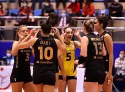 Sultanlar Ligi: Aydın Büyükşehir Belediyesi: 1 - VakıfBank: 3 Sultanlar Ligi: Aydın Büyükşehir Belediyesi: 1 - VakıfBank: 3