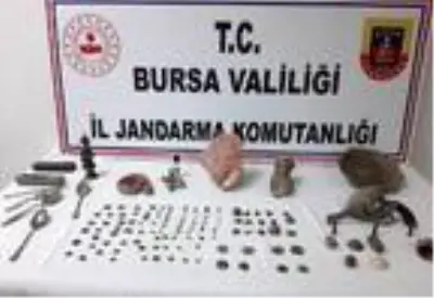Tarihi eser kaçakçısı müşteri kılığındaki jandarmaya yakalandı Tarihi eser kaçakçısı müşteri kılığındaki jandarmaya yakalandı