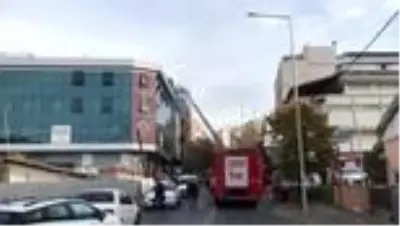 Tekstil atölyesinde çıkan yangın söndürüldü Tekstil atölyesinde çıkan yangın söndürüldü