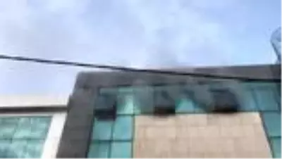 Tekstil atölyesinde çıkan yangın söndürüldü Tekstil atölyesinde çıkan yangın söndürüldü