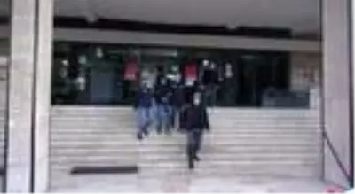 Türkiye'ye suikast ve bombalı eylem için gönderilen PKK'lı tutuklandı Türkiye'ye suikast ve bombalı eylem için gönderilen PKK'lı tutuklandı