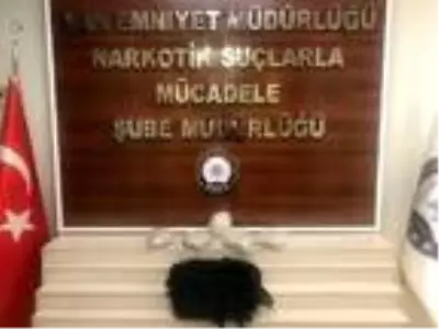 Van'da 16 kilo uyuşturucu ele geçirildi Van'da 16 kilo uyuşturucu ele geçirildi