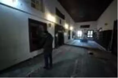 Vani Mehmed Efendi'nin torunu: İnşallah Kestel'deki caminin başına bir şey gelmez Vani Mehmed Efendi'nin torunu: İnşallah Kestel'deki caminin başına bir şey gelmez
