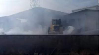 Son dakika haber... - Viyol üretimi yapılan fabrikadaki yangın korkuttu Son dakika haber... - Viyol üretimi yapılan fabrikadaki yangın korkuttu
