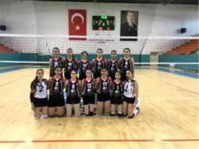 Voleybol 2. Lig: Elazığ Voleybol: 3 73 Şırnak Belediye: 0 Voleybol 2. Lig: Elazığ Voleybol: 3 73 Şırnak Belediye: 0