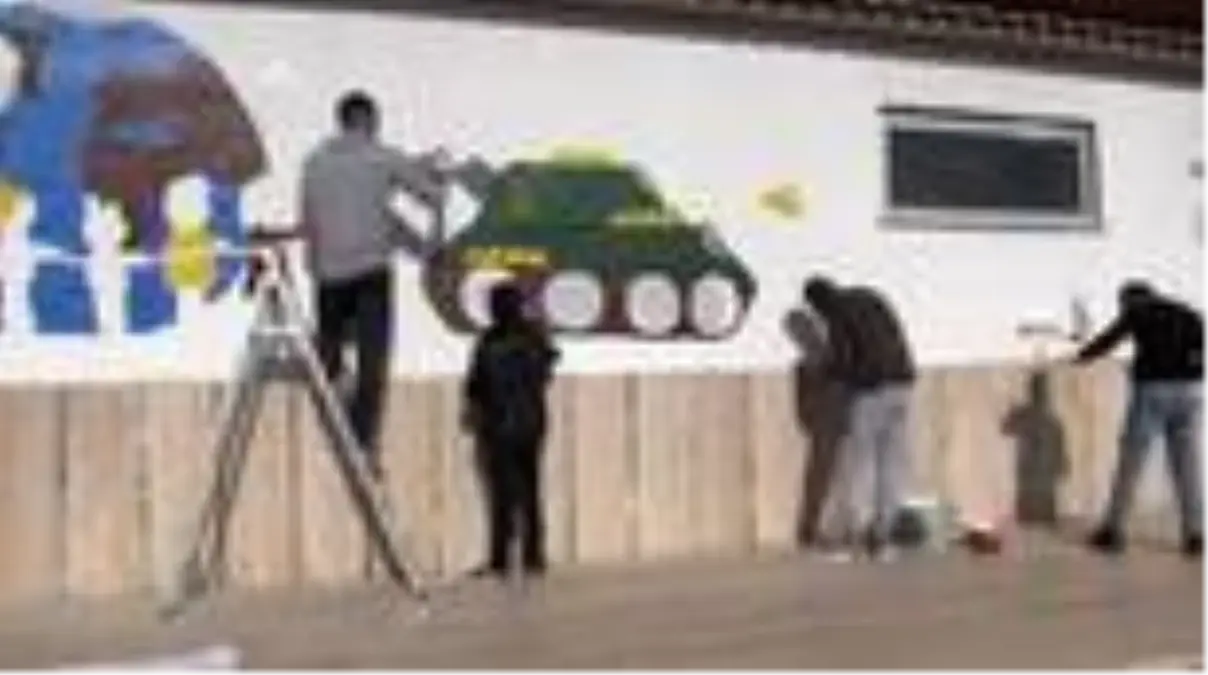 Son Dakika | Yaşayan savaş mağduru çocuklar 'barışı' resmetti