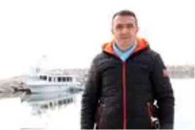 25 yıldır gönüllü olarak inci kefalleri için suyun sıcaklığını ölçüyor 25 yıldır gönüllü olarak inci kefalleri için suyun sıcaklığını ölçüyor