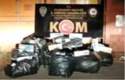 3 bin 650 paket kaçak sigara ele geçirildi 3 bin 650 paket kaçak sigara ele geçirildi