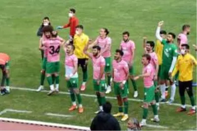 3. Lig: Isparta 32 Spor: 2 Gölcükspor: 1 3. Lig: Isparta 32 Spor: 2 Gölcükspor: 1