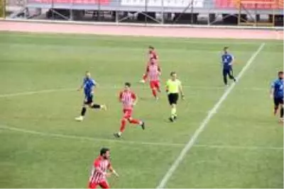 3. Lig: Karaman Belediyespor: 2 Belediye Kütahyaspor: 0 3. Lig: Karaman Belediyespor: 2 Belediye Kütahyaspor: 0