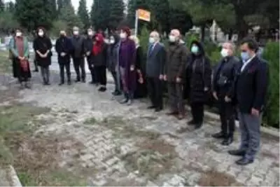 Son dakika haber: 5 yıl önce öldürülen doktor Aynur Dağdemir mezarı başında anıldı Son dakika haber: 5 yıl önce öldürülen doktor Aynur Dağdemir mezarı başında anıldı