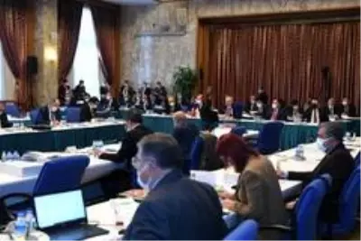 Son Dakika | Bakan Karaismailoğlu: 'Çin-Türkiye arasındaki 12 günlük seyir süresini 10 güne düşürmeyi hedefliyoruz' Son Dakika | Bakan Karaismailoğlu: 'Çin-Türkiye arasındaki 12 günlük seyir süresini 10 güne düşürmeyi hedefliyoruz'