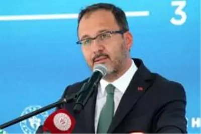 Bakan Kasapoğlu'ndan serbest dalışcı Fatma Uruk'a tebrik Bakan Kasapoğlu'ndan serbest dalışcı Fatma Uruk'a tebrik