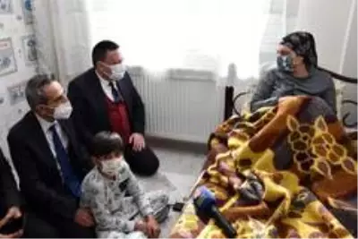 Başkan Beyoğlu'ndan kanser hastası anneye duygulandıran destek Başkan Beyoğlu'ndan kanser hastası anneye duygulandıran destek
