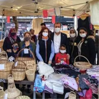 Başkan Seçer: 'Kadınlar çalışsın, üretsin, biz onlara her alanda destek olalım' Başkan Seçer: 'Kadınlar çalışsın, üretsin, biz onlara her alanda destek olalım'