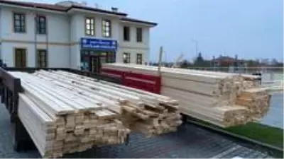 Bolu'da 100 bin lira değerinde kereste çalan 2 kişi tutuklandı Bolu'da 100 bin lira değerinde kereste çalan 2 kişi tutuklandı