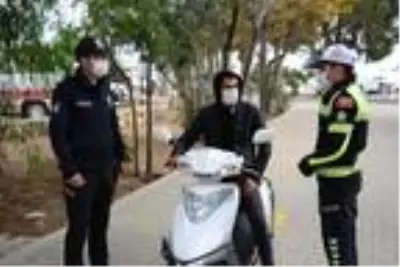 Datça'da kurallara uyamayan 11 motosiklet sürücüsüne ceza yağdı Datça'da kurallara uyamayan 11 motosiklet sürücüsüne ceza yağdı