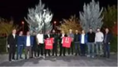 Diyarbekirspor ile Edirnespor arasında dostluk rüzgarı Diyarbekirspor ile Edirnespor arasında dostluk rüzgarı