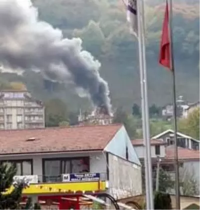 Son dakika haber | Düzce'de alevlere teslim olan evde bir kişi hayatını kaybetti Son dakika haber | Düzce'de alevlere teslim olan evde bir kişi hayatını kaybetti