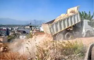 Erenköy'de çocukların istediği parkın yapımı başladı Erenköy'de çocukların istediği parkın yapımı başladı