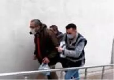 200 bin lira değerinde peynir çalan hırsız, yakayı ele verdi 200 bin lira değerinde peynir çalan hırsız, yakayı ele verdi
