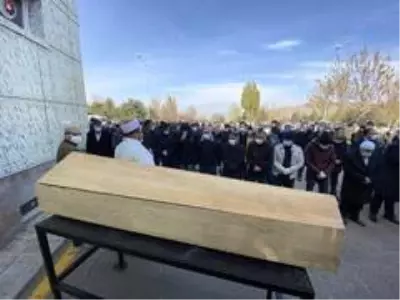 Fetullah Nehir son yolculuğuna uğurlandı Fetullah Nehir son yolculuğuna uğurlandı