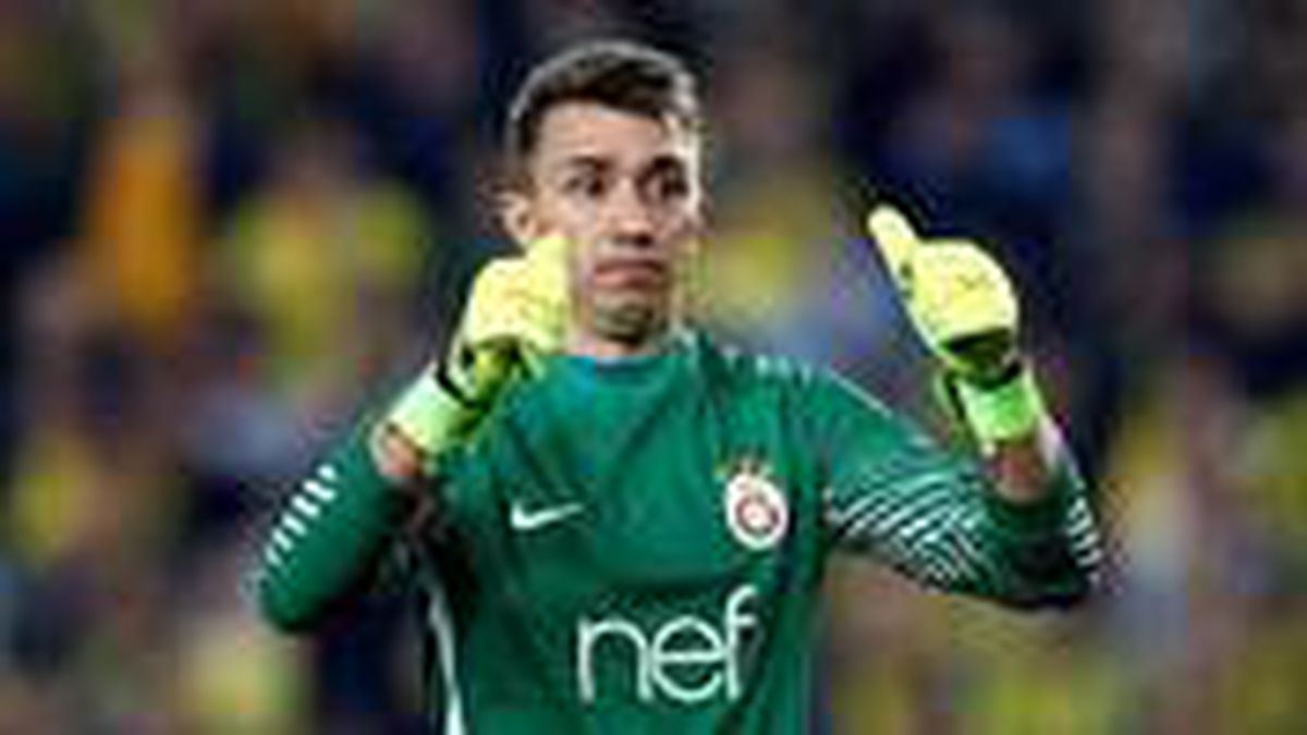 Galatasaraylı Fernando Muslera, 26 Kasım'da ülkesinden dönüyor