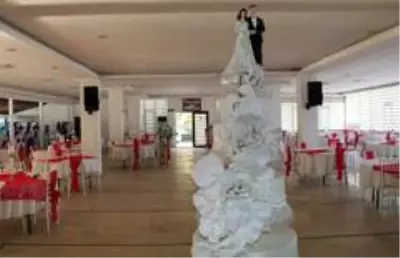 Gelin ve damatlar saat 18.30'dan sonra 'evet' diyemeyecek Gelin ve damatlar saat 18.30'dan sonra 'evet' diyemeyecek