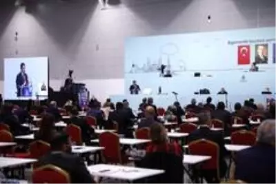 Göksu'dan İmamoğlu'na: '2021 yılında İBB'nin talep ettiği borçlanma 10 milyar' Göksu'dan İmamoğlu'na: '2021 yılında İBB'nin talep ettiği borçlanma 10 milyar'