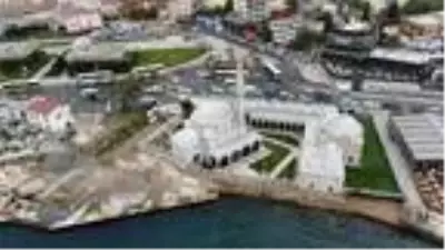 (Havadan görüntülerle) BOĞAZ SİLUETİNİN AYRILMAZ PARÇALARI YALI CAMİLER... MİMARİLERİYLE BÜYÜLÜYORLAR
