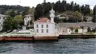 (Havadan görüntülerle) BOĞAZ SİLUETİNİN AYRILMAZ PARÇALARI YALI CAMİLER... MİMARİLERİYLE BÜYÜLÜYORLAR