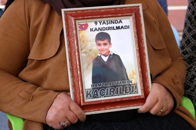 HDP önündeki aileden, 9 yaşındaki çocuklarının Zap suyunda kaybolduğu iddiasına sert tepki