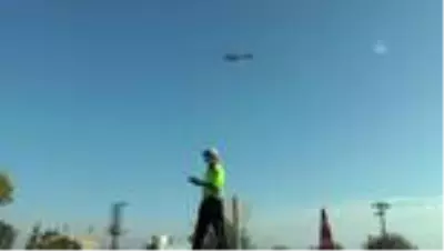 Helikopterle yapılan denetimlerde 50 sürücüye 9 bin 784 lira ceza uygulandı (1) Helikopterle yapılan denetimlerde 50 sürücüye 9 bin 784 lira ceza uygulandı (1)