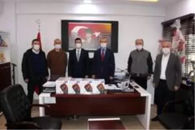 Ihtiyaç sahibi çocuklar için İlçe Milli Eğitim Müdürlüğüne tablet verildi Ihtiyaç sahibi çocuklar için İlçe Milli Eğitim Müdürlüğüne tablet verildi