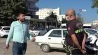 İkinci kez cam filmle yakalanan sürücüden ilginç savunma: 'O zaman yanıma bir koruma verin. Ben düşman sahibi adamım' İkinci kez cam filmle yakalanan sürücüden ilginç savunma: 'O zaman yanıma bir koruma verin. Ben düşman sahibi adamım'