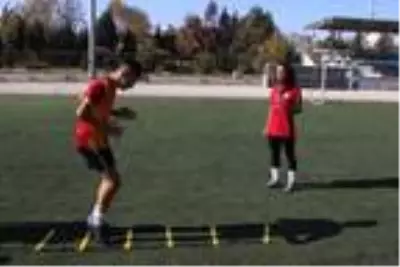 Kadın antrenörler, geleceğin yıldız adaylarını yetiştiriyor Kadın antrenörler, geleceğin yıldız adaylarını yetiştiriyor