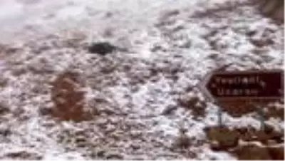 Kaş'a yılın ilk karı yağdı Kaş'a yılın ilk karı yağdı