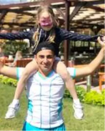 Son dakika haberleri: Kemer'deki iş arkadaşlarıyla vedalaşıp, Azerbaycan ordusuna katılan Zaur, Şuşa'da şehit oldu