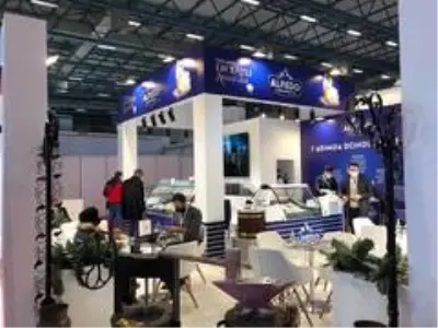 Kervancıoğlu'ndan fuarda dondurma şov Kervancıoğlu'ndan fuarda dondurma şov