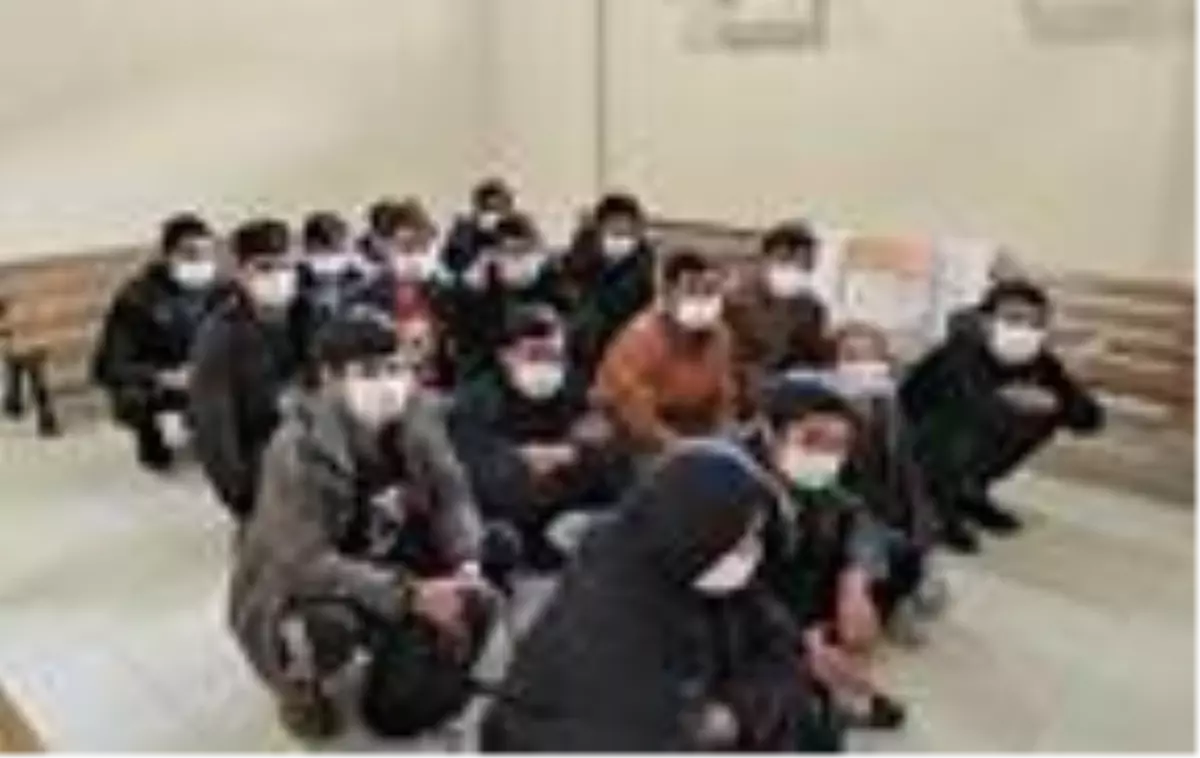 Kocaeli'de 16 kaçak göçmen yakalandı