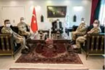 Jandarma Genel Komutan Yardımcısı Korgeneral Çardakçı'dan Van Valisi Bilmez'e ziyaret Jandarma Genel Komutan Yardımcısı Korgeneral Çardakçı'dan Van Valisi Bilmez'e ziyaret
