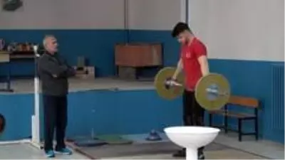 Korona virüse rağmen yılmayıp azmetti, dünya ikincisi oldu Korona virüse rağmen yılmayıp azmetti, dünya ikincisi oldu
