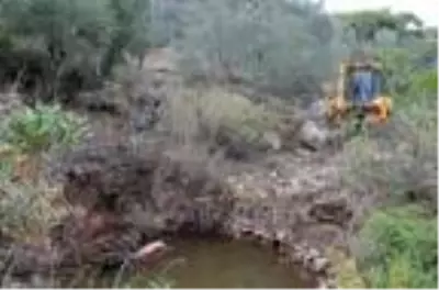 Kuyuya düşen eşeği öldü, '5 yıldır bize yoldaşlık ediyordu' diye üzüldü Kuyuya düşen eşeği öldü, '5 yıldır bize yoldaşlık ediyordu' diye üzüldü